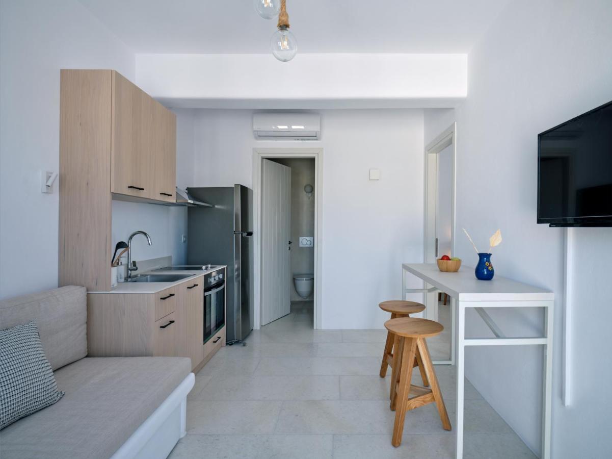 Etherio Apartment III Piso Livadi Extérieur photo